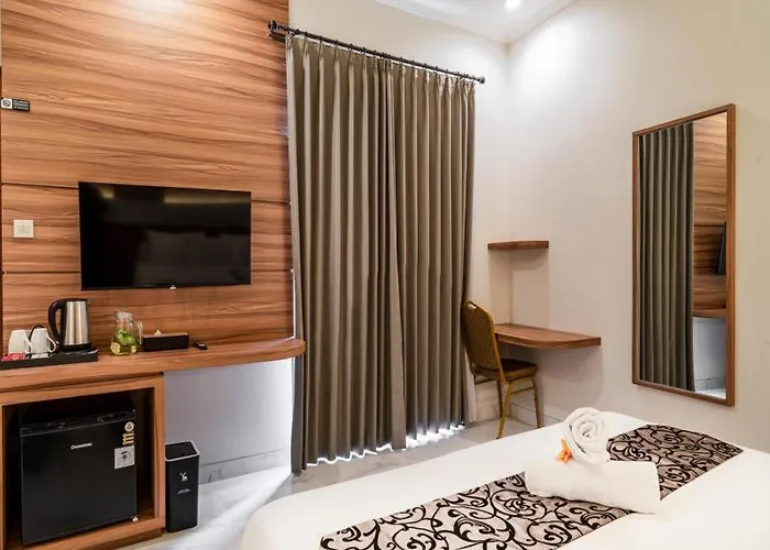 Ayers Hotel&resto فندق 3*