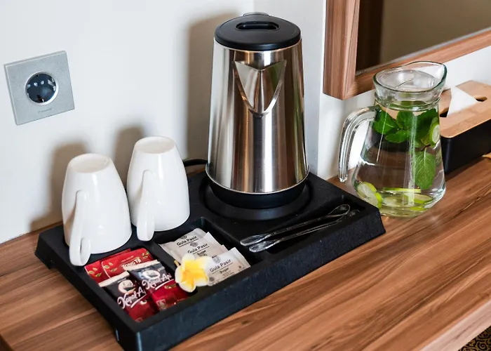 Ayers Hotel&resto فندق سابا